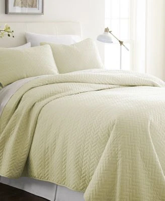 Ienjoy Home Herringbone Lightweight Quilted Coverlet Set