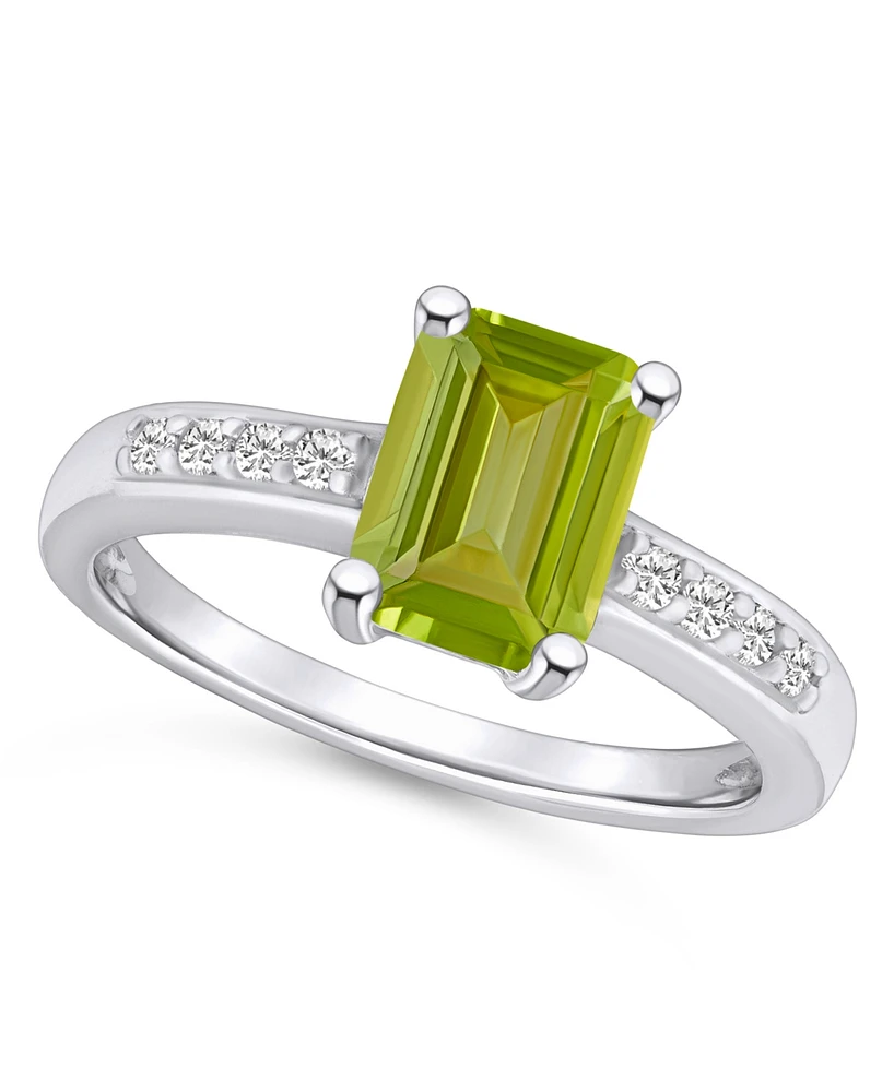Peridot (1-3/4 ct .t.w.) and Diamond (1/8 Ring 14K Yellow Gold