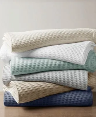 Madison Park Waffle Weave Cotton Blanket