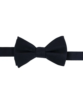 Trafalgar Men's Sutton Solid Color Silk Bow Tie