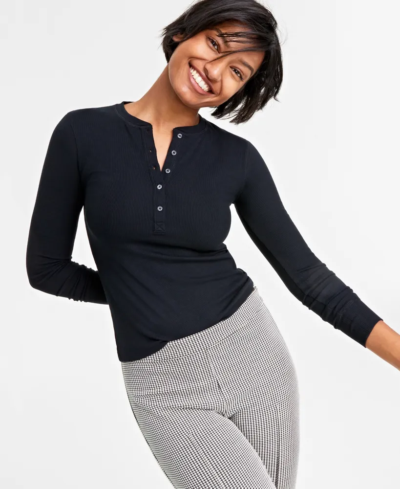 On 34th Women's Ribbed Long-Sleeve Henley Top