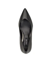 Nine West Women's Ariella Kitten Heel Pumps