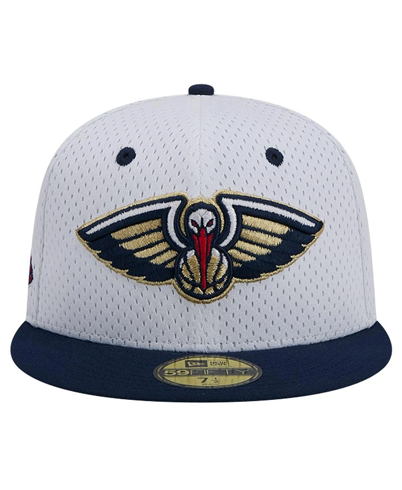 Men's New Era White, Navy Orleans Pelicans Throwback 2Tone 59FIFTY Fitted Hat