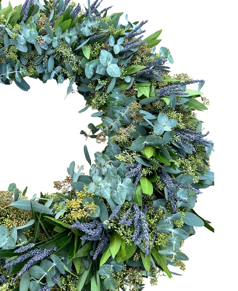 GreenishBlu Real Aromatic Wreath Seeded Eucalyptus, Bayleaf, True Blue Eucalyptus and Dried Lavender, 22"