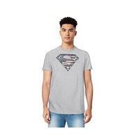 Superman Mens war-torn Flag Short Sleeve Adult Tee / T-Shirt