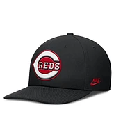 Nike Men's Black Cincinnati Reds Pro Performance Snapback Hat