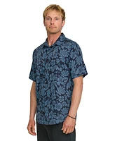 Quiksilver Men's Waikoloa Classics Short Sleeve Shirt