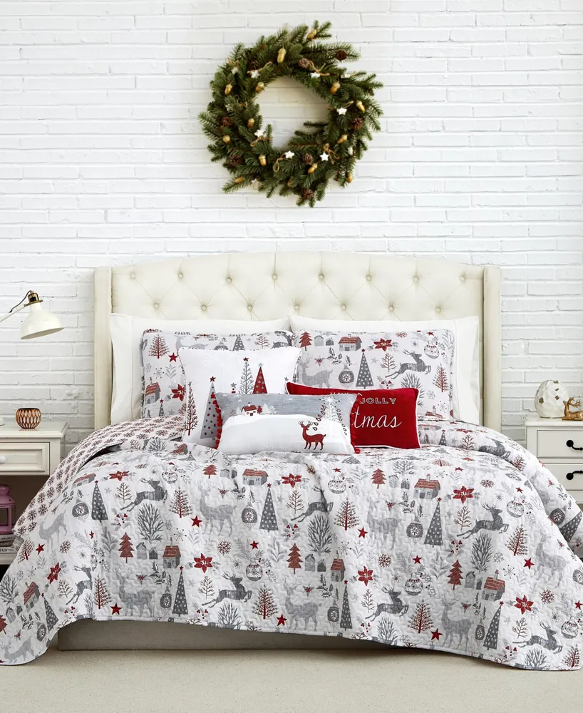 Southshore Fine Linens Holly Jolly Lane Oversized Reversible 6-Pc. Quilt Set