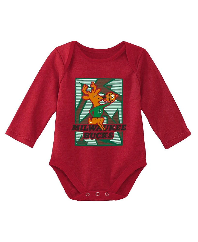 Infant Boys and Girls Mitchell & Ness Hunter Green, Red Milwaukee Bucks Hardwood Classics Bodysuits and Cuffed Knit Hat Set