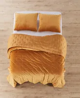 Levtex Calabria Velvet Quilt, Full/Queen