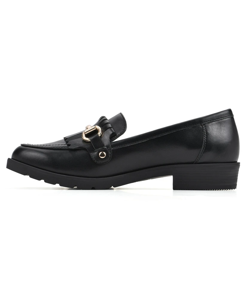 Cliffs by White Mountain Women's Galeena Chain Detail Flat