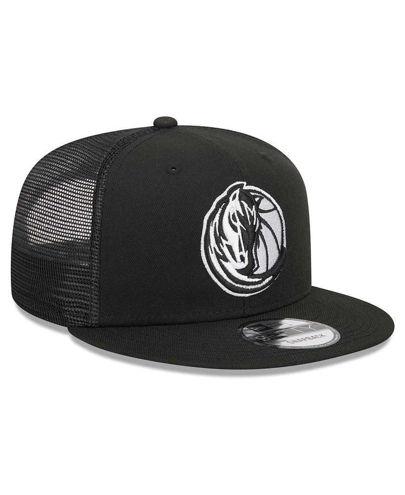 New Era Men's Black Dallas Mavericks Evergreen 9FIFTY Trucker Snapback Hat