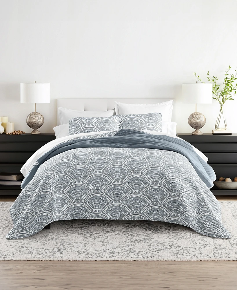 ienjoy Home Scallop Reversible 3-Pc. Lightweight Quilt Set