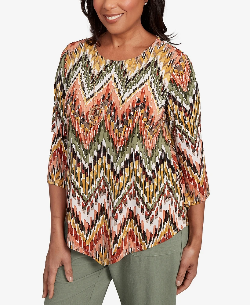Alfred Dunner Women's Copper Canyon Ikat Chevron Top with Necklace