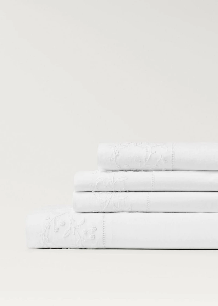 Cotton percale top sheet with embroidered flowers for cm bed
