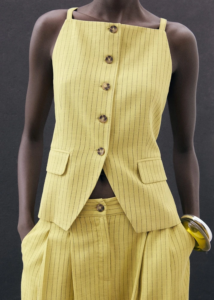 Buttons striped top