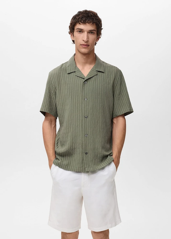 Short sleeve striped shirt