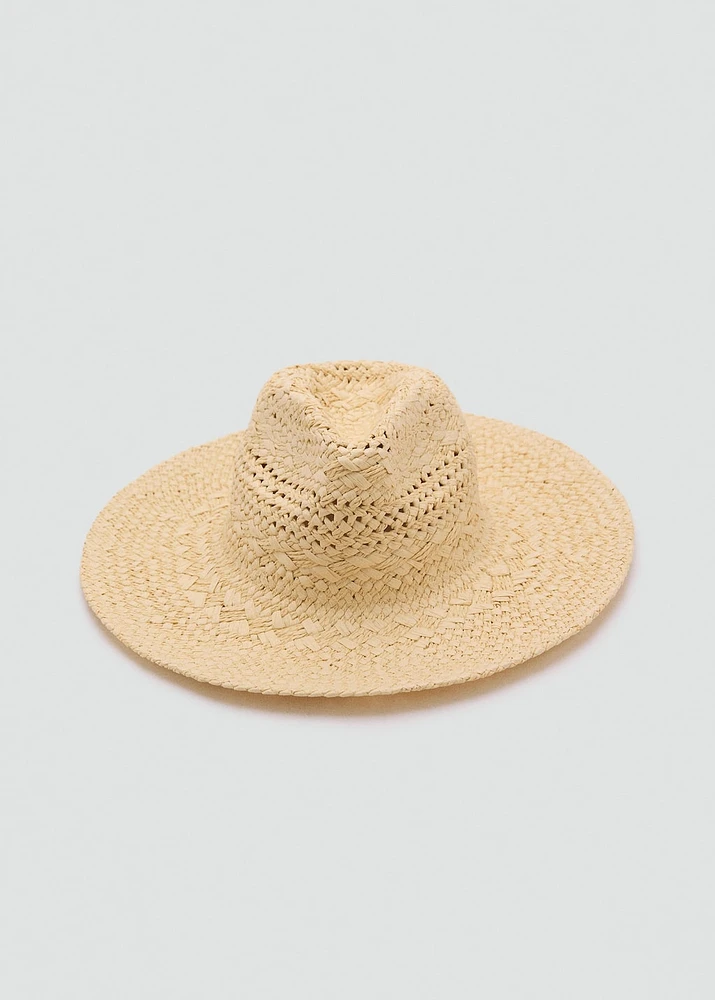 Natural fiber hat with openwork details