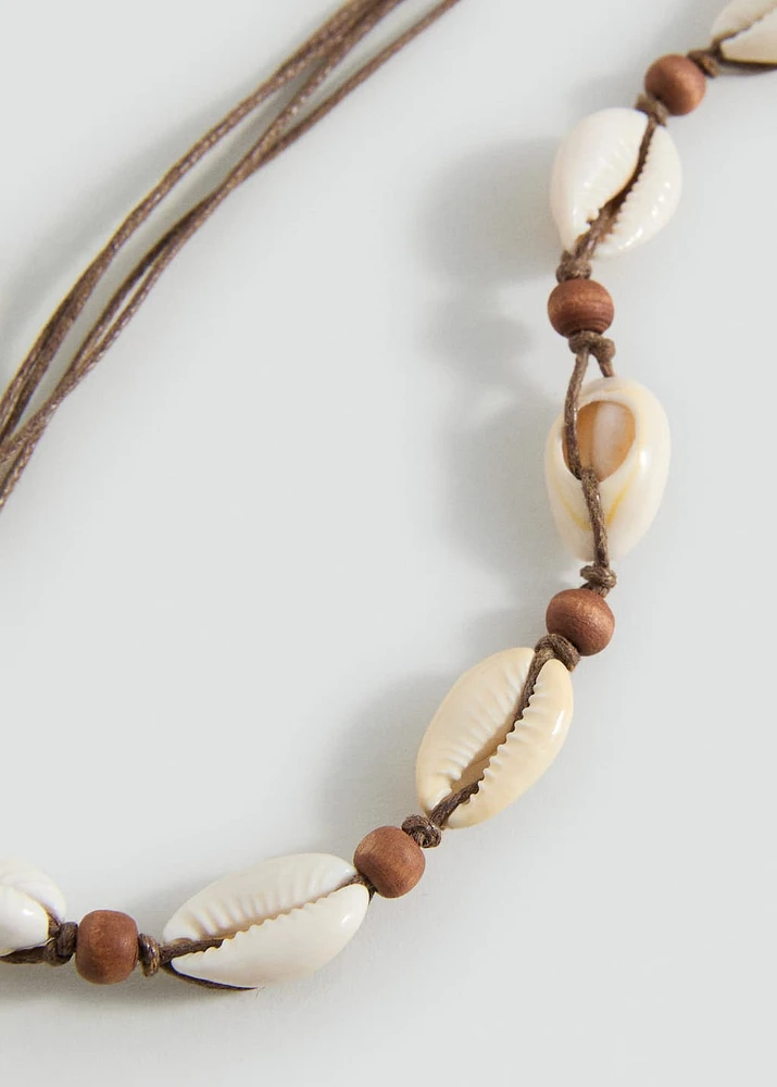 Shells necklace