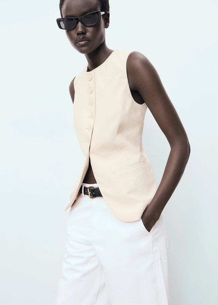Suit vest with buttons