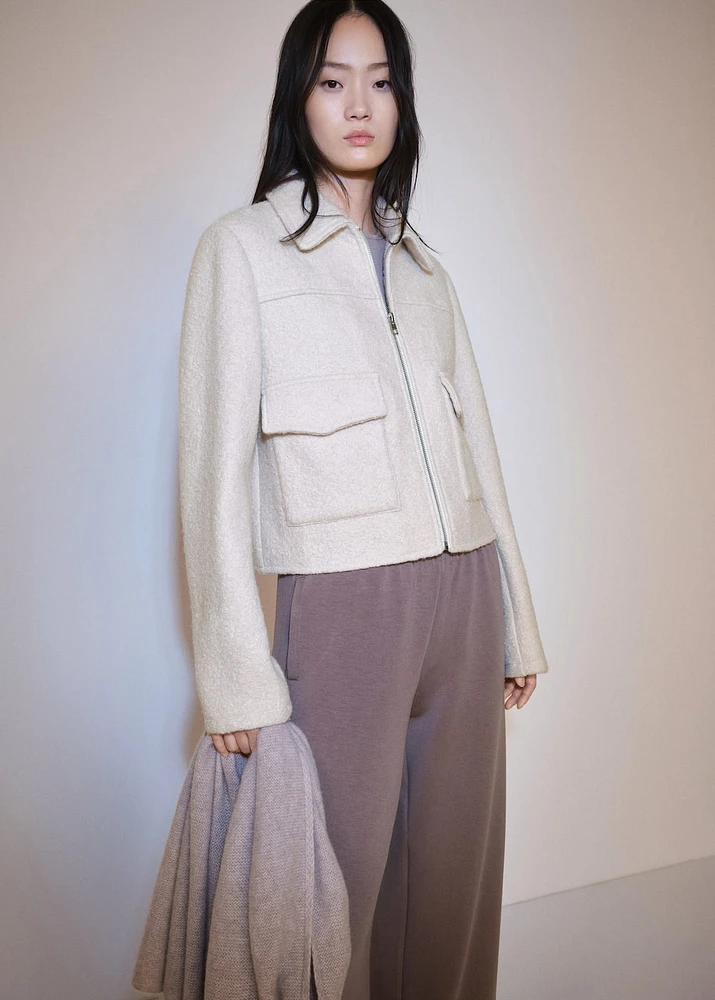 Wool jacket with pockets