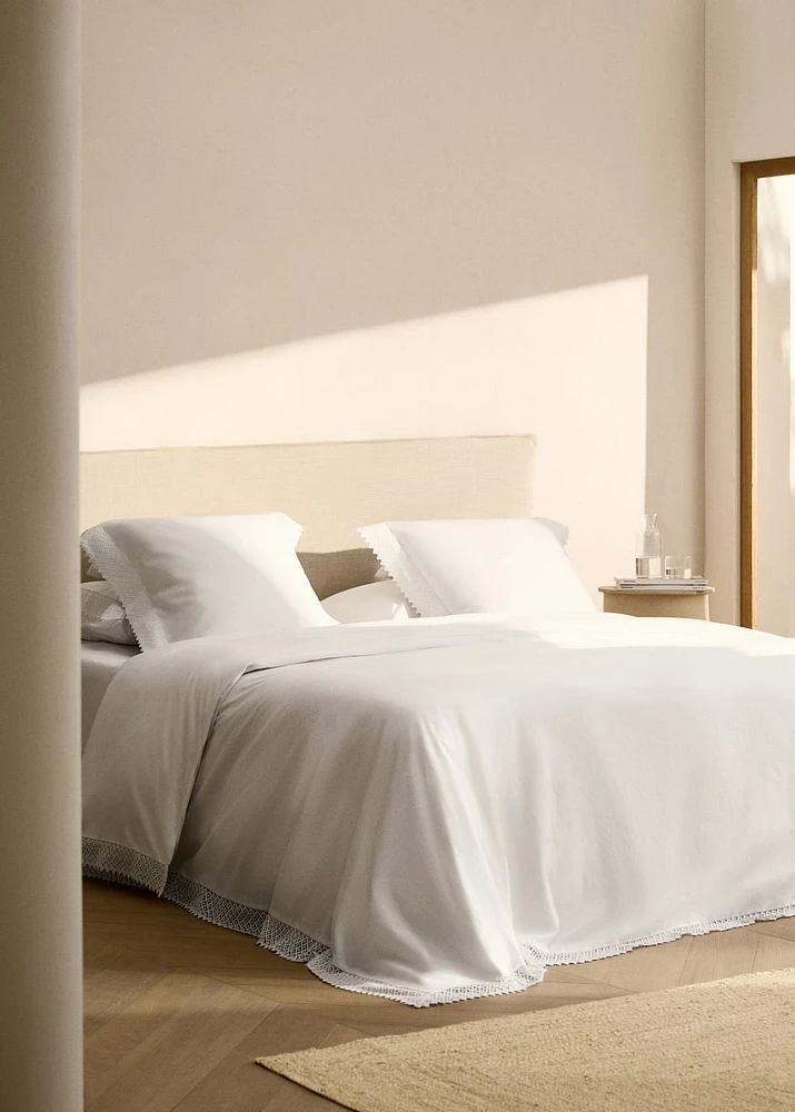 Duvet cover with lace detail for / cm bed