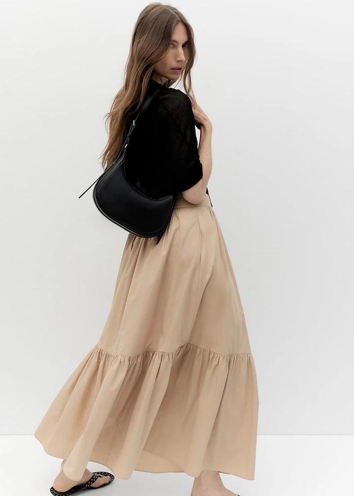 Oval shoulder bag