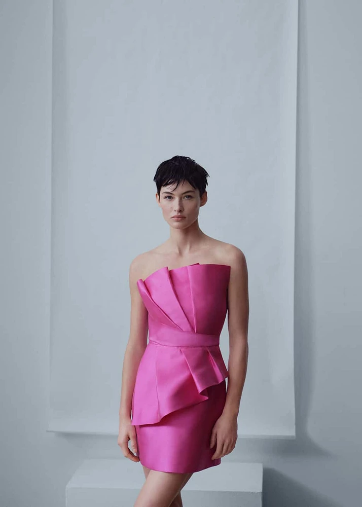 Volume pleated dress