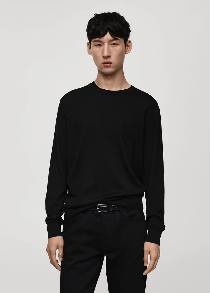100% wool medium-knit sweater