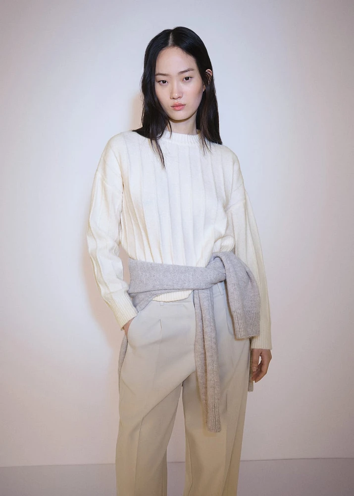 Knitted sweater with perkins neck