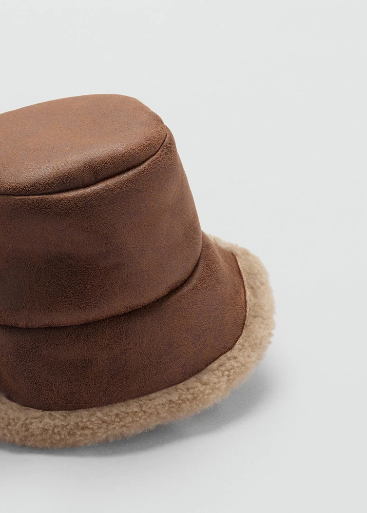 Shearling bucket hat