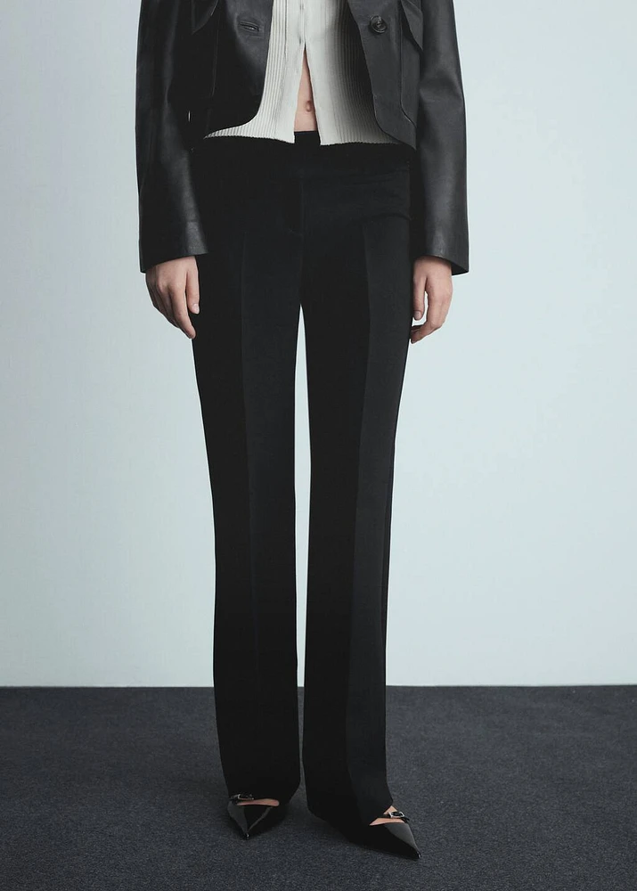 Low-rise flared pants