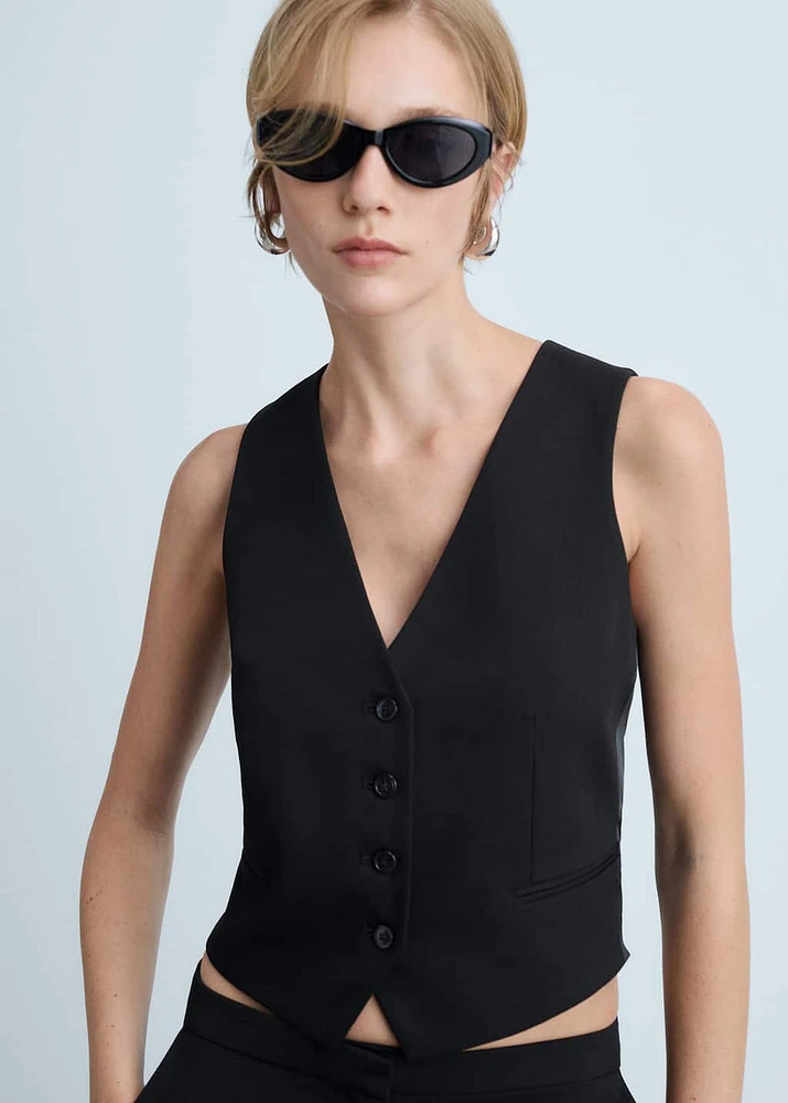 Suit vest with buttons