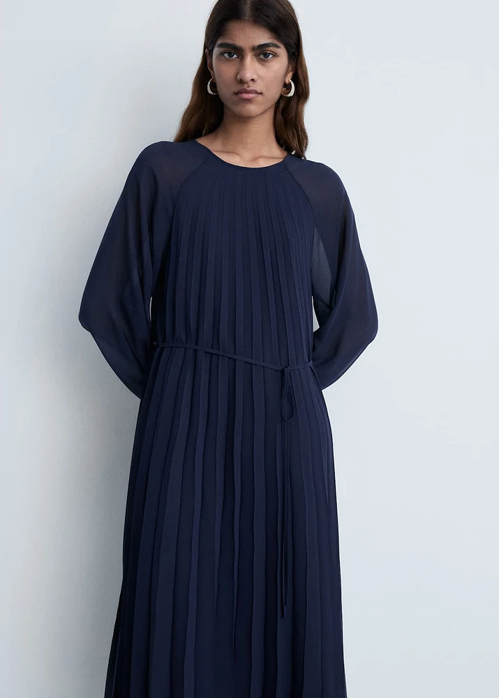 Pleated dress with bow belt