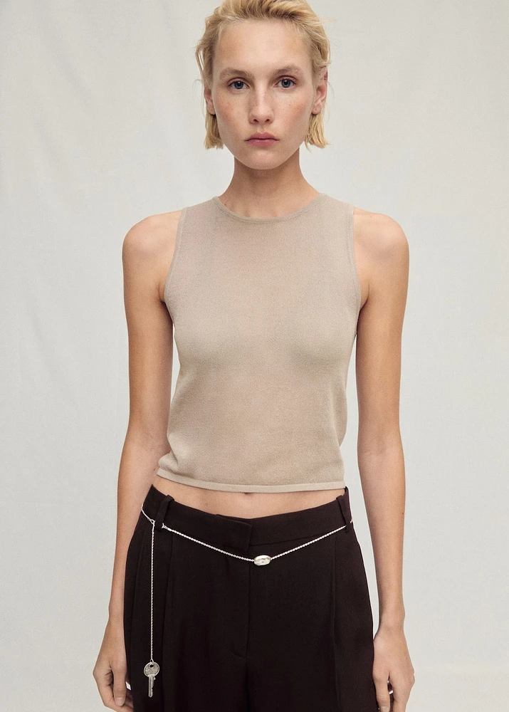 Contrasting knit top