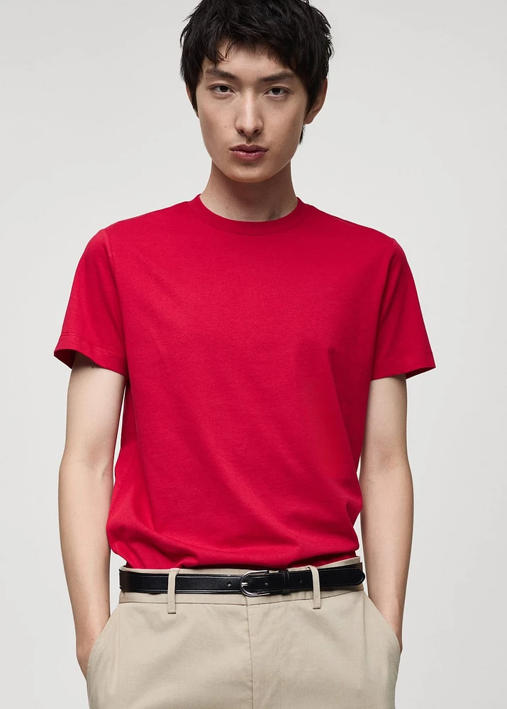 100% cotton slim-fit t-shirt
