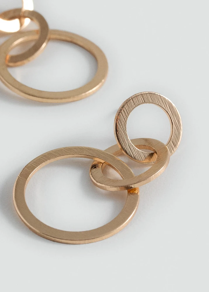Intertwined hoop earrings