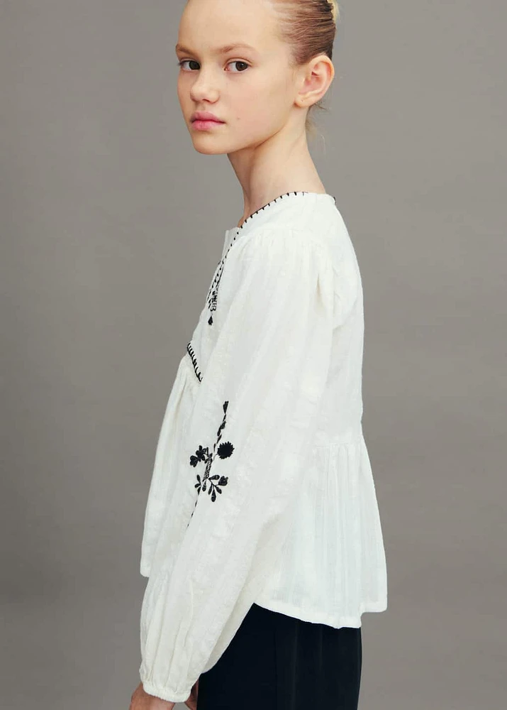 Embroidered details blouse