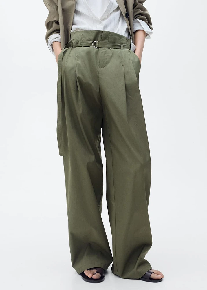 Wide leg pants with belt