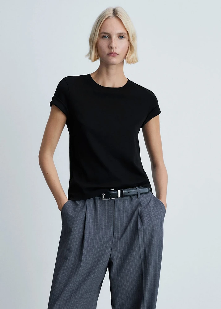 Short-sleeved cotton t-shirt