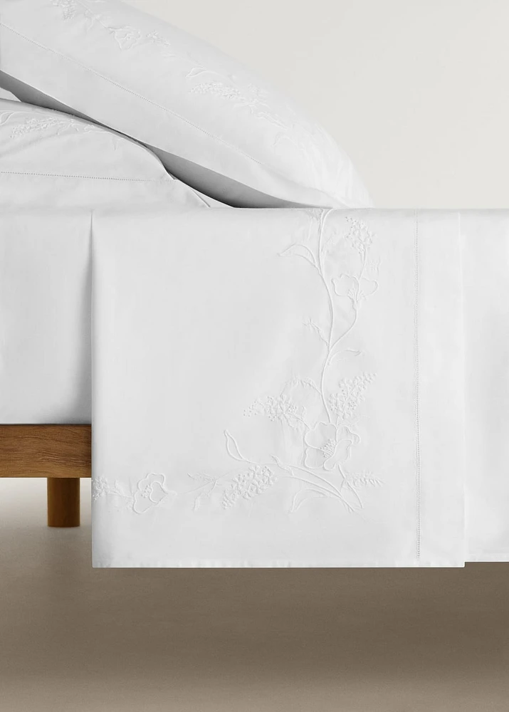 Cotton top sheet with hand-embroidered flowers for 180/200 cm bed