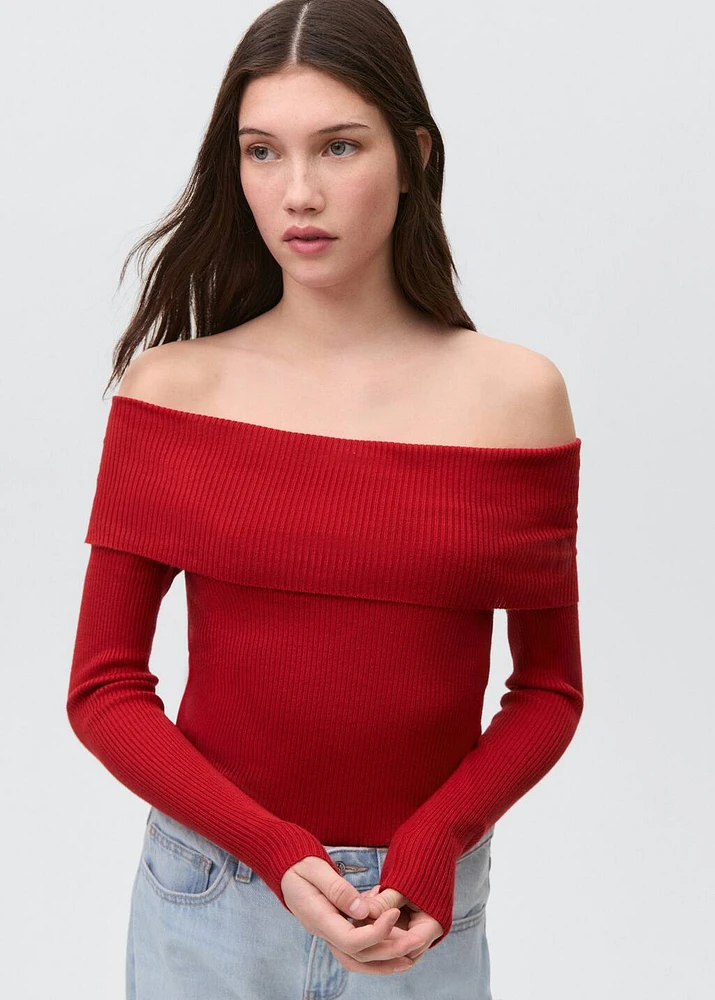 Off shoulders sweater
