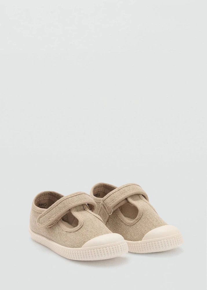 Velcro fastening strap sneakers