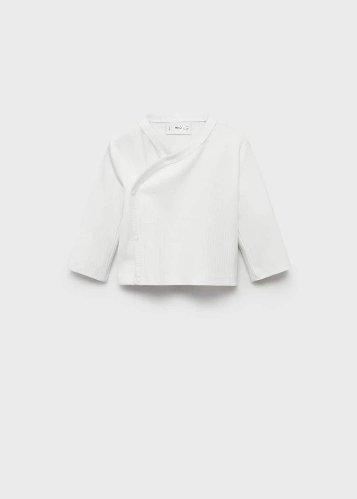 V-neck T-shirt