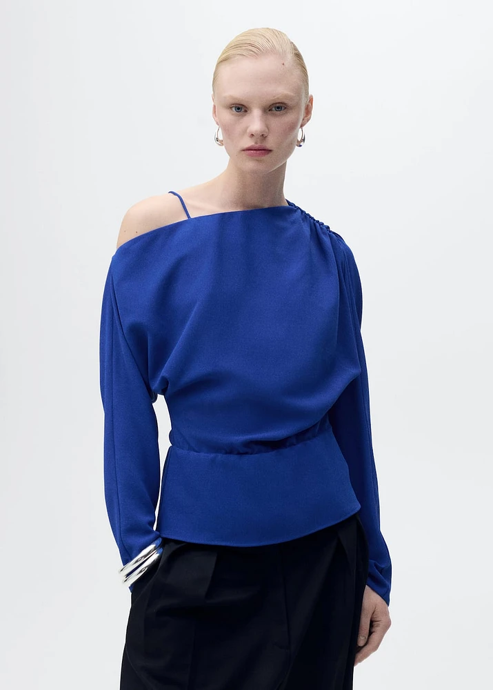 Asymmetrical gathered blouse