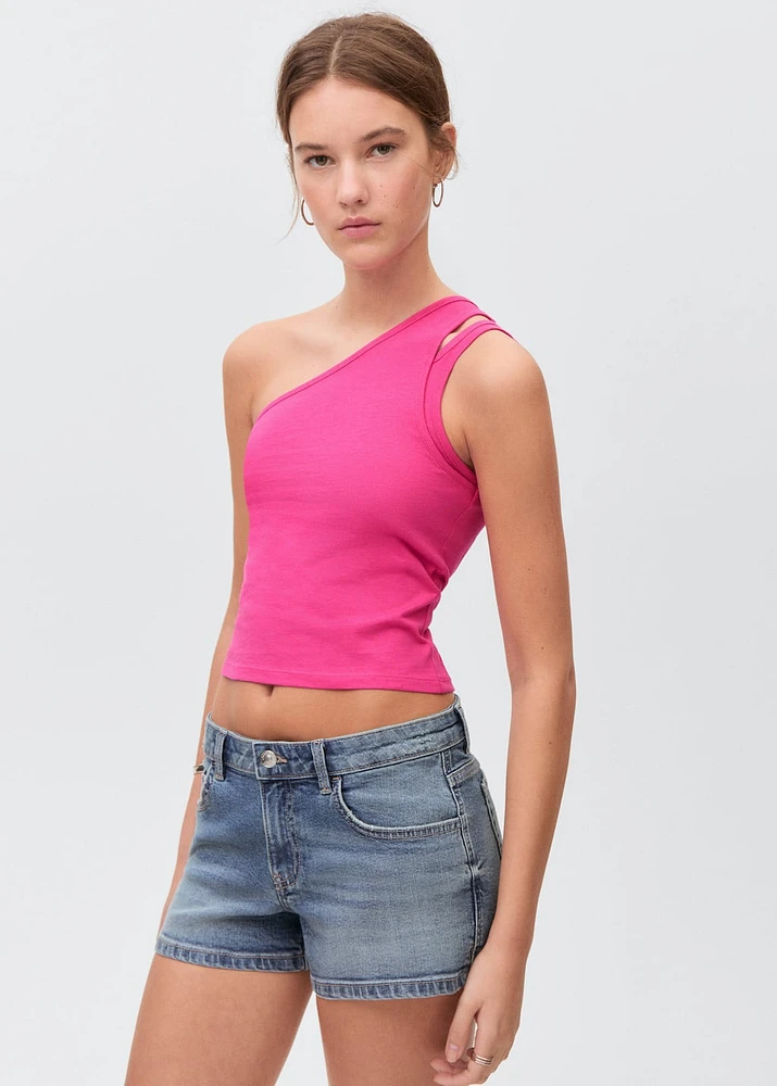 Plain asymmetrical top