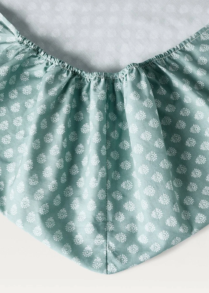 Children’s cotton percale fitted sheet with small flowers for 90 cm bed