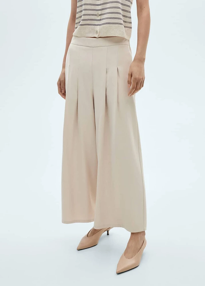 Wide leg pleated pants