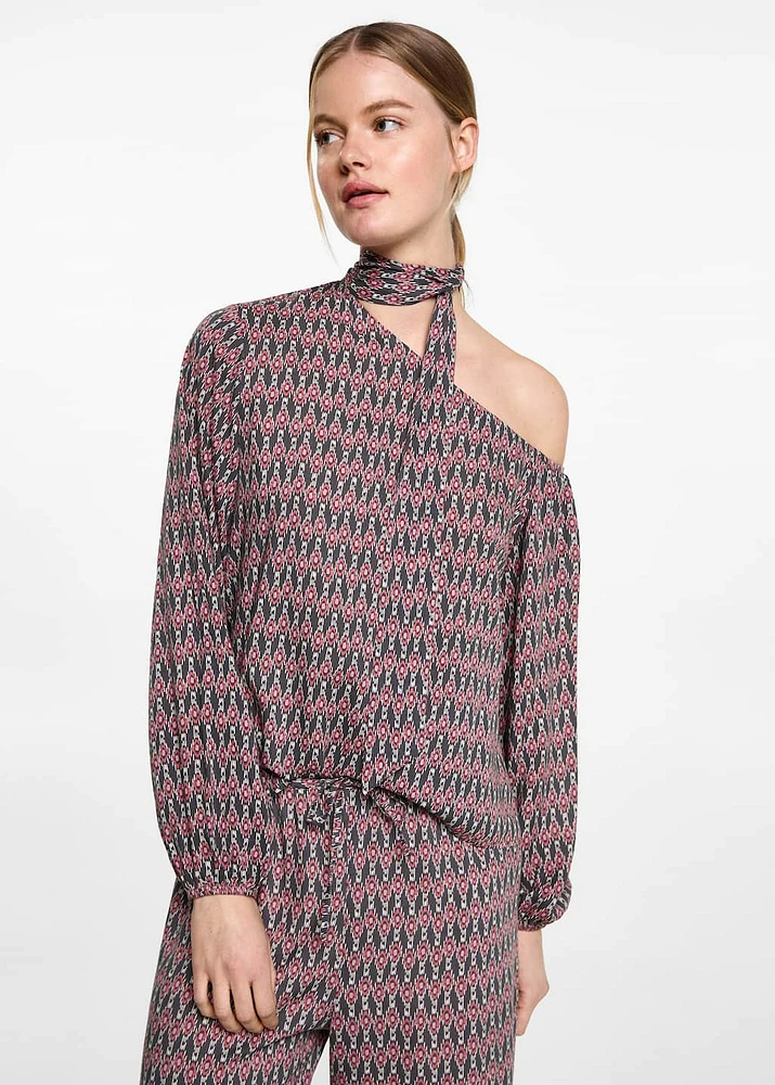 Asymmetrical blouse