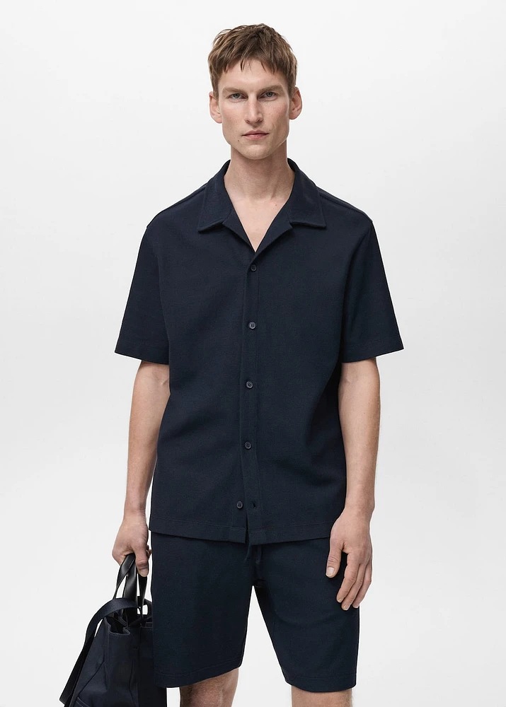 Structured knitted shirt